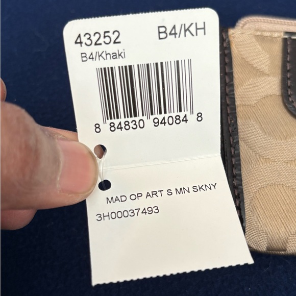 Coach Change Wallet - Picture 3 of 6